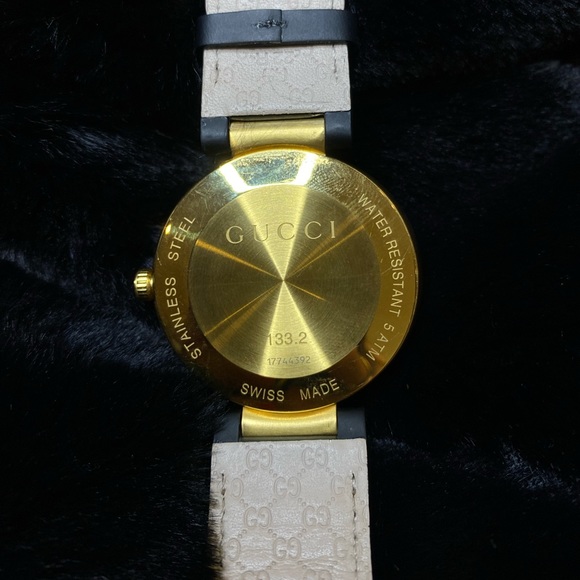 Gucci Watch - Picture 2 of 4
